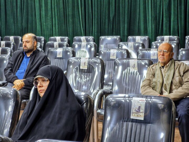 تصاویر/ نشست علمی سیر تطور دانش تاریخ در سده اخیر حوزه