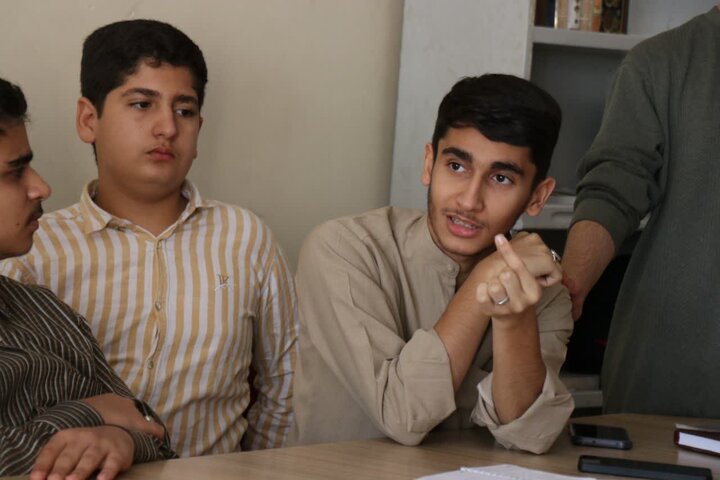 جلسه هماهنگی مربیان و کادر اجرایی اعتکاف «راهیان ملکوت» مدرسه علمیه محمودیه.