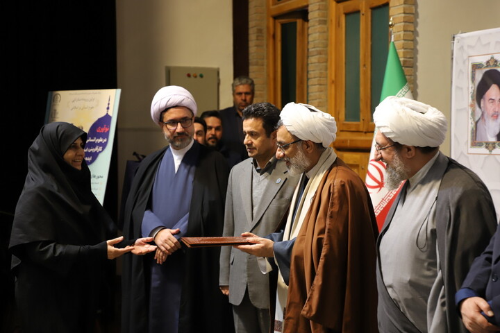 تصاویر/ مراسم گرامیداشت روز وحدت حوزه و دانشگاه در تبریز