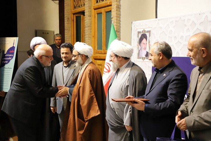 تصاویر/ مراسم گرامیداشت روز وحدت حوزه و دانشگاه در تبریز