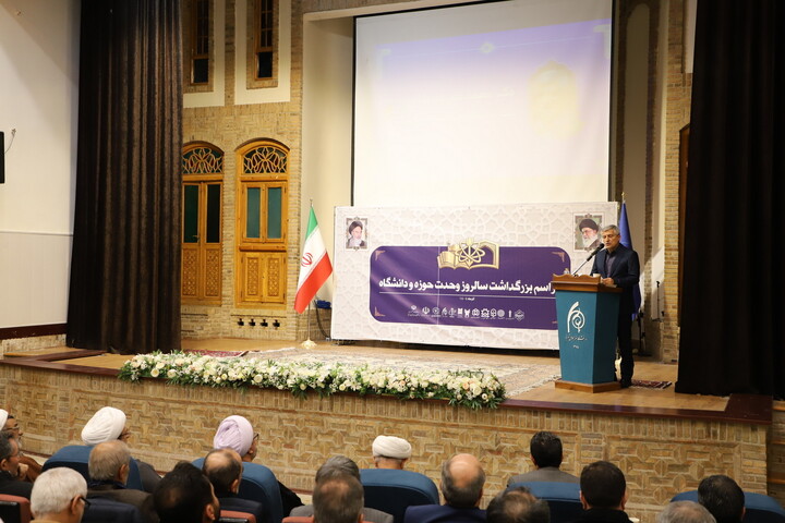 تصاویر/ مراسم گرامیداشت روز وحدت حوزه و دانشگاه در تبریز