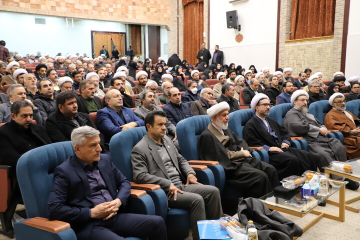 تصاویر/ مراسم گرامیداشت روز وحدت حوزه و دانشگاه در تبریز