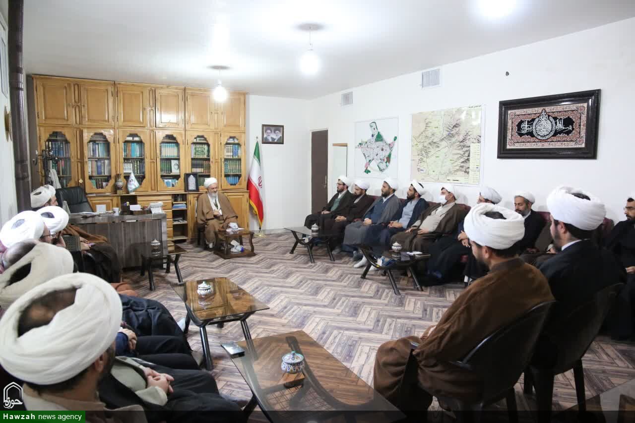 نشست هفتگی مبلغین اسدآباد