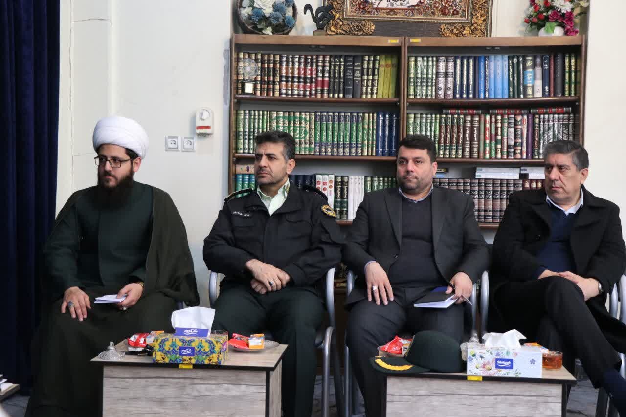 آمادگی شهر قرچک برای برگزاری اعتکاف نورانی با حضور هزاران دانش‌آموز +تصاویر