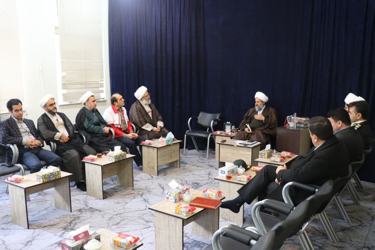 آمادگی شهر قرچک برای برگزاری اعتکاف نورانی با حضور هزاران دانش‌آموز +تصاویر