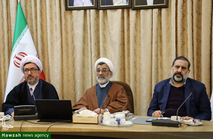 شورای عالی انقلاب فرهنگی یار دولت است نه بار دولت