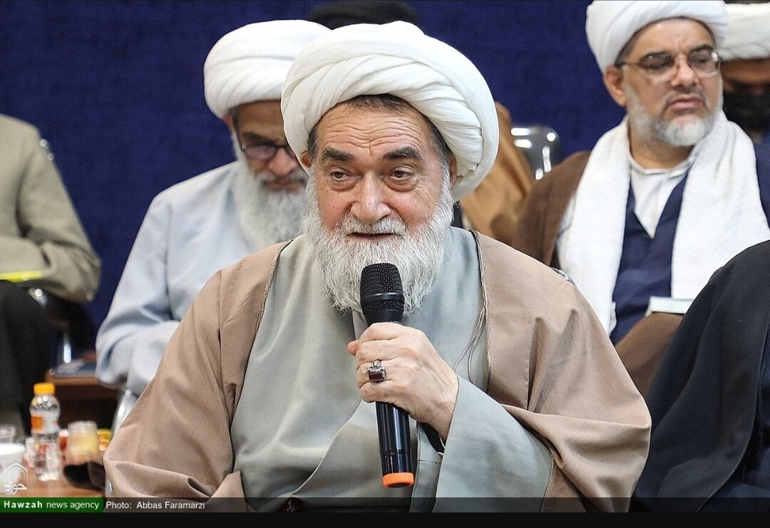 گزارشی از نشست اساتید و مفسران قرآن با آیت الله اعرافی / مرجعیت قرآن در علوم انسانی، شرط تمدن‌سازی است