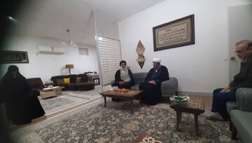 دیدار نماینده ولی فقیه در خوزستان با خانواده شهید سرلشکر رشید + عکس