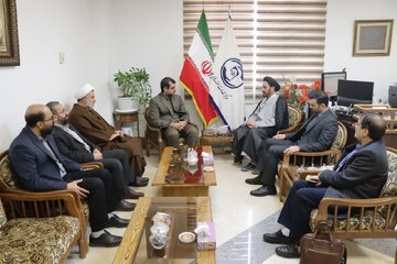 دیدار رئیس مرکز خدمات حوزه با نماینده مردم قم در مجلس
