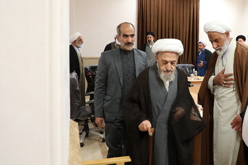 تصاویر/ مراسم افتتاحیه پژوهشکده کلام و علوم اسلامی امام صادق(ع) با حضور آیت الله العظمی سبحانی