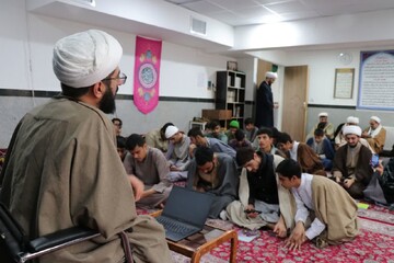 تصاویر /برگزاری بیست‌ونهمین رویداد استانی «بینات حوزوی» با محور بیانیه گام دوم انقلاب در کبودرآهنگ