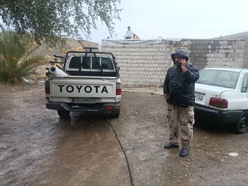 تصاویر/ کمک جهادی روحانیت و بسیج به مددجوی بهزیستی در روستای طرج