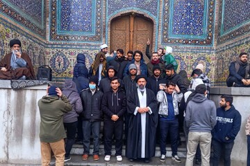 بازدید دانشجویان علوم پزشکی قم از مدرسه فیضیه؛ یادمانی از وحدت حوزه و دانشگاه+تصاویر