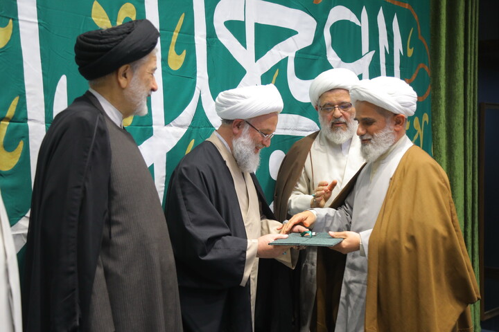 تصاویر / همایش اختتامیه فعالیت های فاطمیه۱۴۴۷ ه.ق