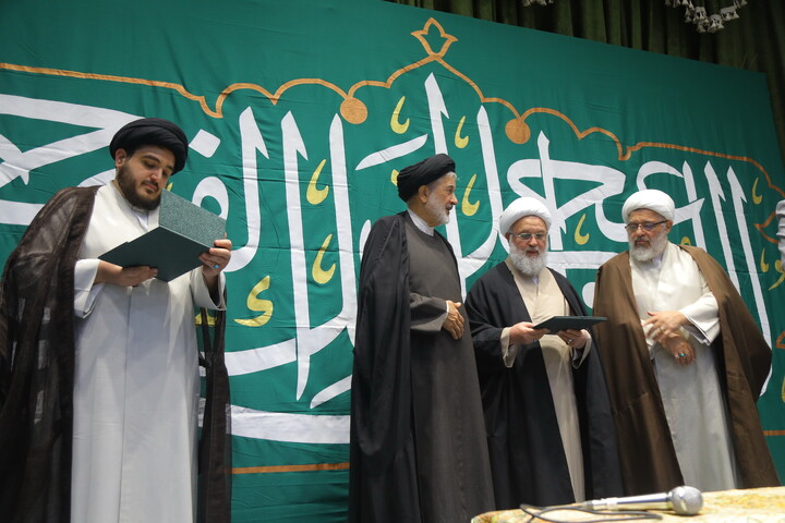 تصاویر / همایش اختتامیه فعالیت های فاطمیه۱۴۴۷ ه.ق