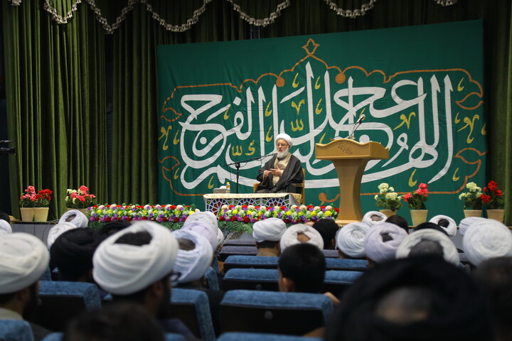 تصاویر / همایش اختتامیه فعالیت های فاطمیه۱۴۴۷ ه.ق