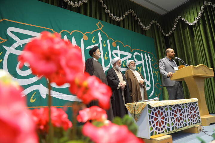 تصاویر / همایش اختتامیه فعالیت های فاطمیه۱۴۴۷ ه.ق