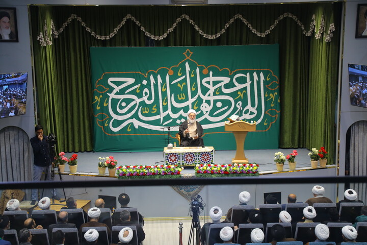 تصاویر / همایش اختتامیه فعالیت های فاطمیه۱۴۴۷ ه.ق