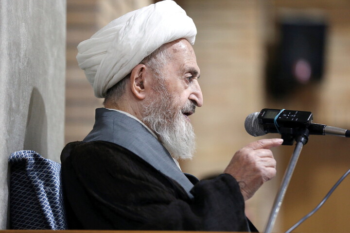 تصاویر/ درس اخلاق هفتگی آیت الله العظمی سبحانی