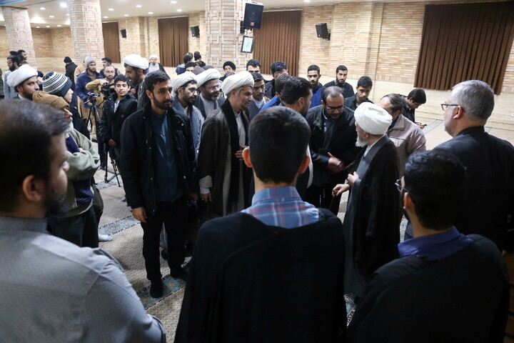 تصاویر/ درس اخلاق هفتگی آیت الله العظمی سبحانی