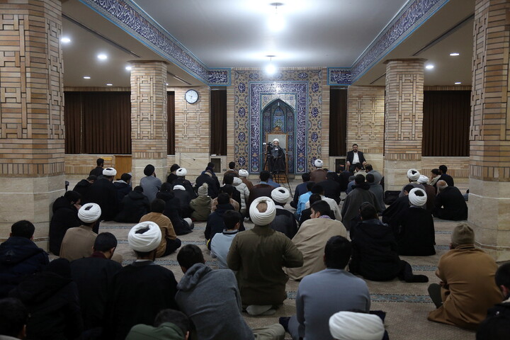 تصاویر/ درس اخلاق هفتگی آیت الله العظمی سبحانی