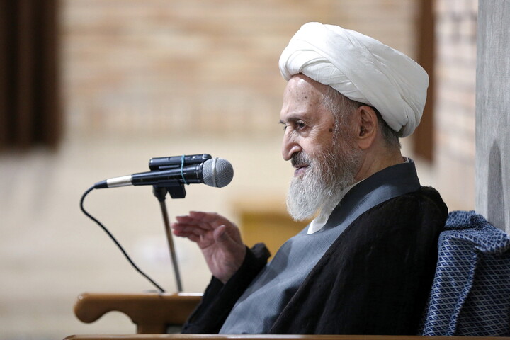 تصاویر/ درس اخلاق هفتگی آیت الله العظمی سبحانی