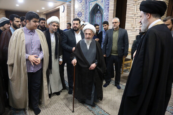 تصاویر/ درس اخلاق هفتگی آیت الله العظمی سبحانی