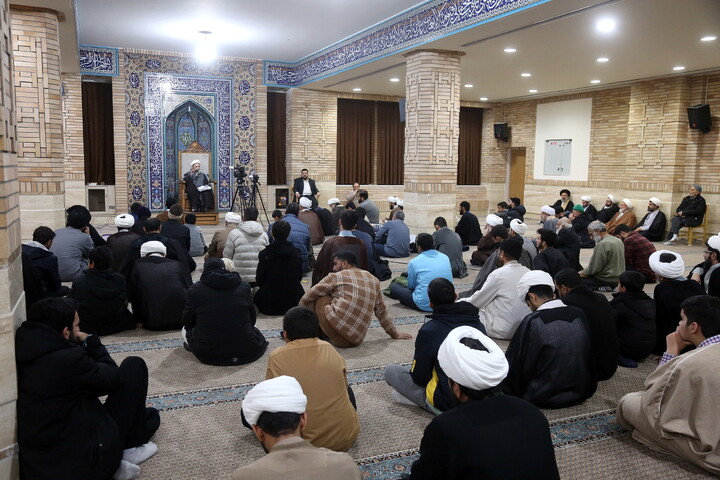 تصاویر/ درس اخلاق هفتگی آیت الله العظمی سبحانی