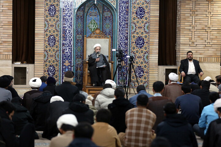 تصاویر/ درس اخلاق هفتگی آیت الله العظمی سبحانی