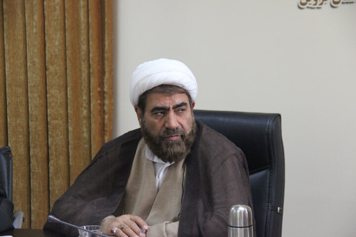 تصاویر / جلسه شورای پژوهشی در حوزه علمیه استان قزوین