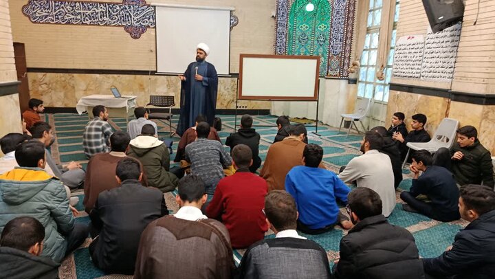 تصاویر/ برگزاری دوره میثاق توسط حوزه علمیه استان تهران