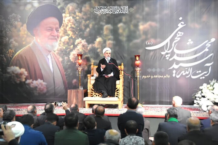 تصاویر/ مراسم بزرگداشت رحلت آیت‌الله شاهچراغی(ره) در سمنان