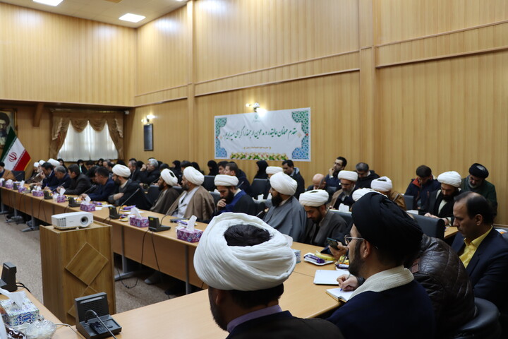 تصاویر/ نشست وحدت حوزه و دانشگاه در اردبیل