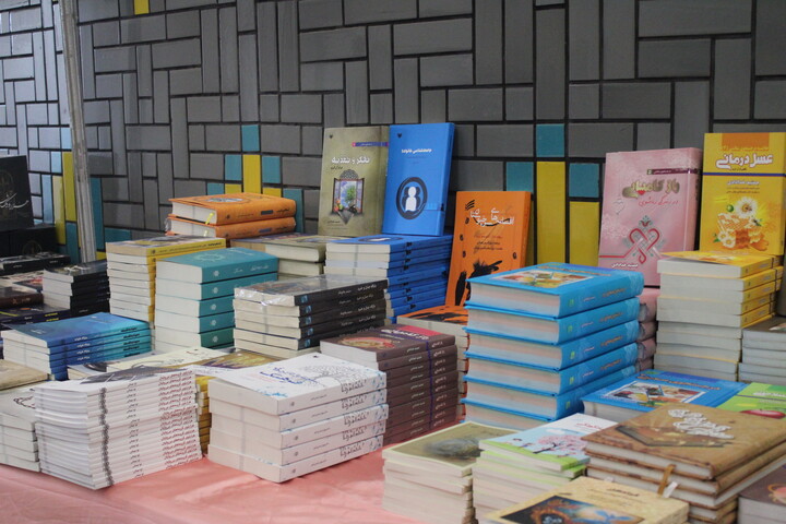 تصاویر/ نوزدهمین نمایشگاه بین‌المللی کتاب کرمان