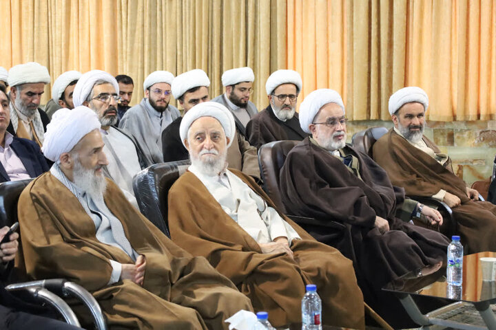 همایش وحدت حوزه و دانشگاه