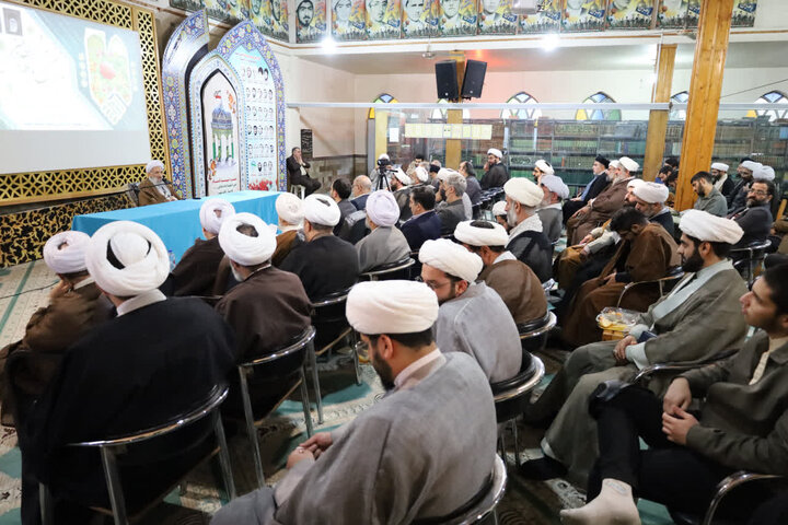 همایش وحدت حوزه و دانشگاه