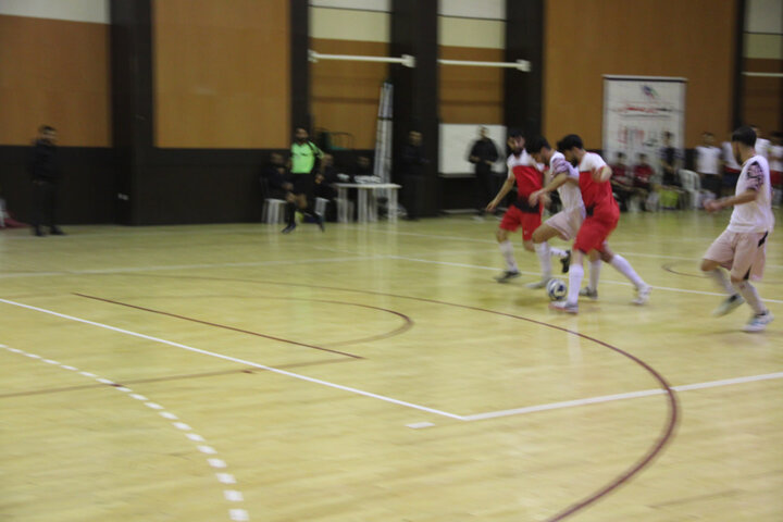 تصاویر / بازدید مدیر حوزه علمیه قزوین از مسابقات فوتسال جام وحدت حوزه ودانشگاه