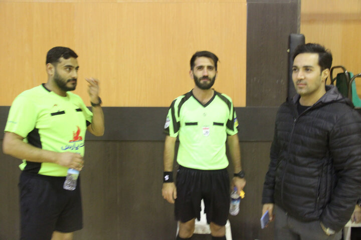 تصاویر / بازدید مدیر حوزه علمیه قزوین از مسابقات فوتسال جام وحدت حوزه ودانشگاه