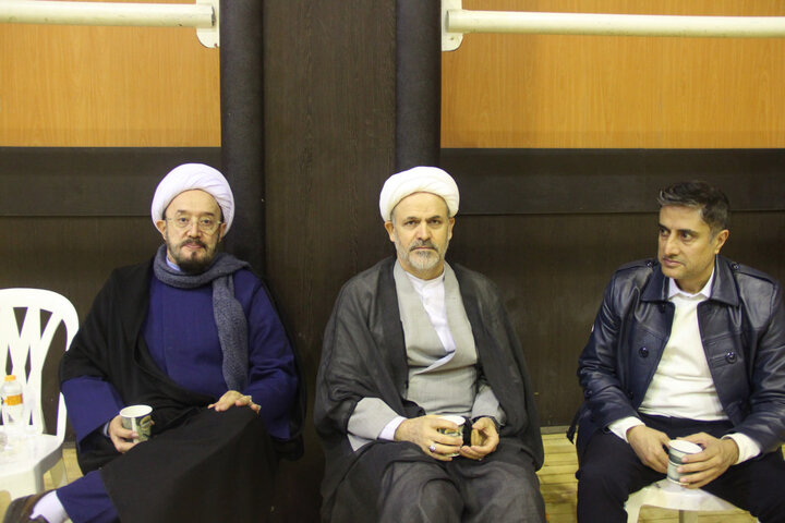 تصاویر / بازدید مدیر حوزه علمیه قزوین از مسابقات فوتسال جام وحدت حوزه ودانشگاه