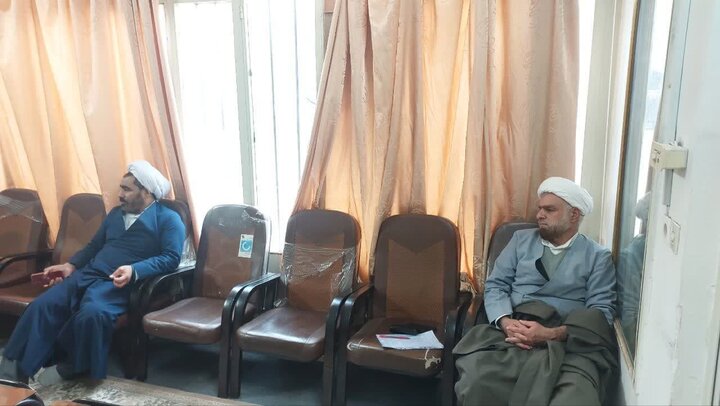 تصاویر/ نشست کارگروه علمی تربیتی مدرسه علمیه آیت‌الله مصطفوی(ره)