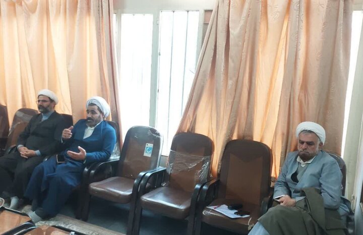 تصاویر/ نشست کارگروه علمی تربیتی مدرسه علمیه آیت‌الله مصطفوی(ره)