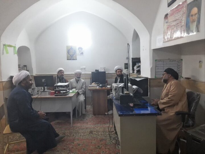 تصاویر/ نشست کارگروه علمی تربیتی مدرسه علمیه آیت‌الله مصطفوی(ره)