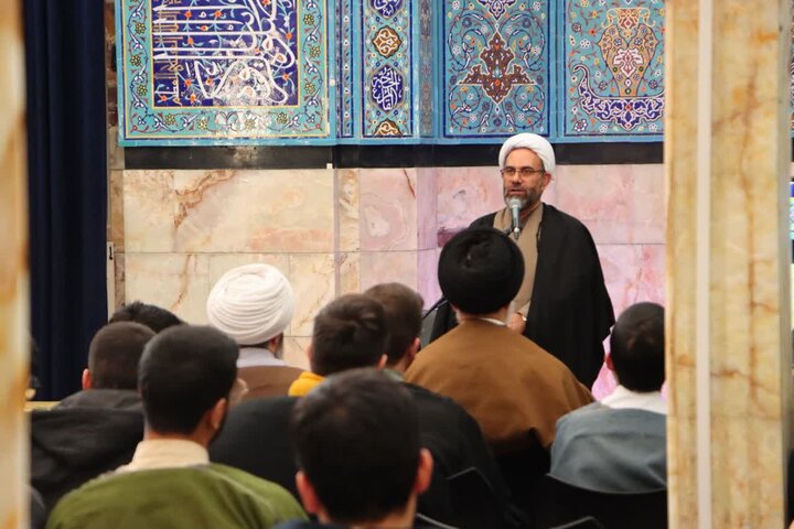 تصاویر/ همایش علمی – پژوهشی اندیشه و قلم