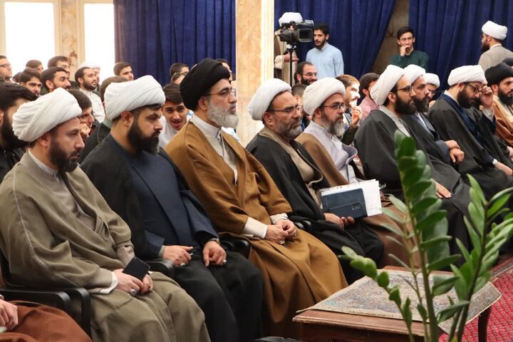 تصاویر/ همایش علمی – پژوهشی اندیشه و قلم