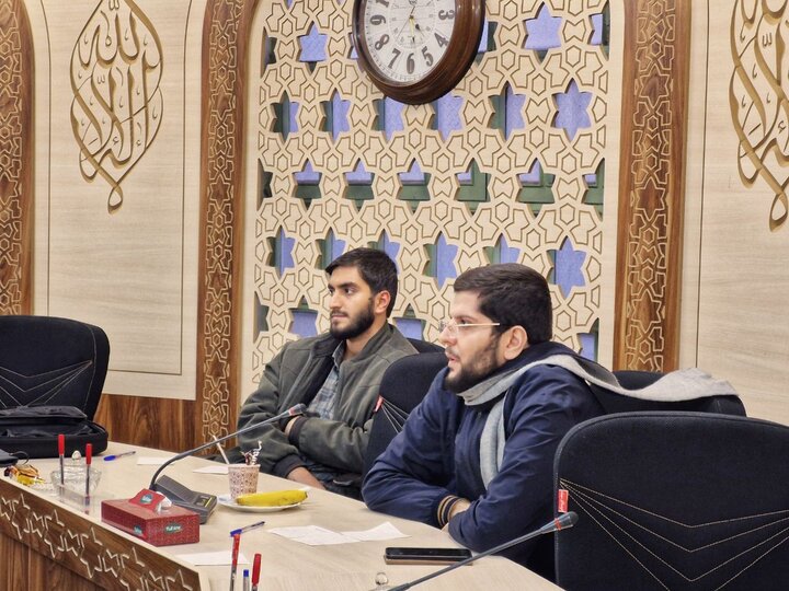 تصاویر/ نشست هم اندیشی بسیج طلاب و دانشجو