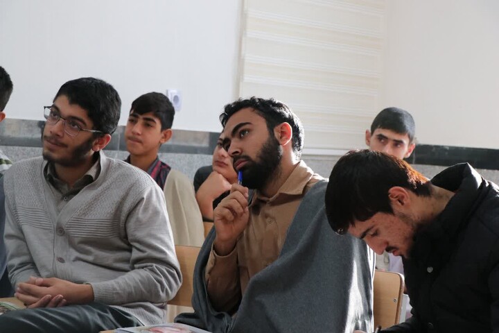 تصاویر / برگزاری بیست‌ونهمین رویداد استانی «بینات حوزوی» با محور بیانیه گام دوم انقلاب در کبودراهنگ