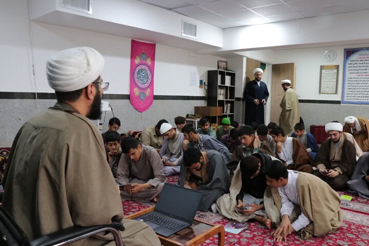 تصاویر / برگزاری بیست‌ونهمین رویداد استانی «بینات حوزوی» با محور بیانیه گام دوم انقلاب در کبودراهنگ