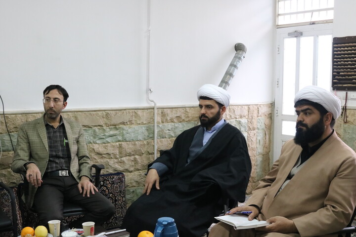 تصاویر/ جلسه هم اندیشی مدیران مدارس علمیه استان سمنان