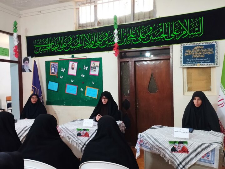 تصاویر/ کرسی آزاداندیشی با موضوع پاسخ به شبهات مهدویت در مدرسه علمیه فاطمیه شهر بردسیر