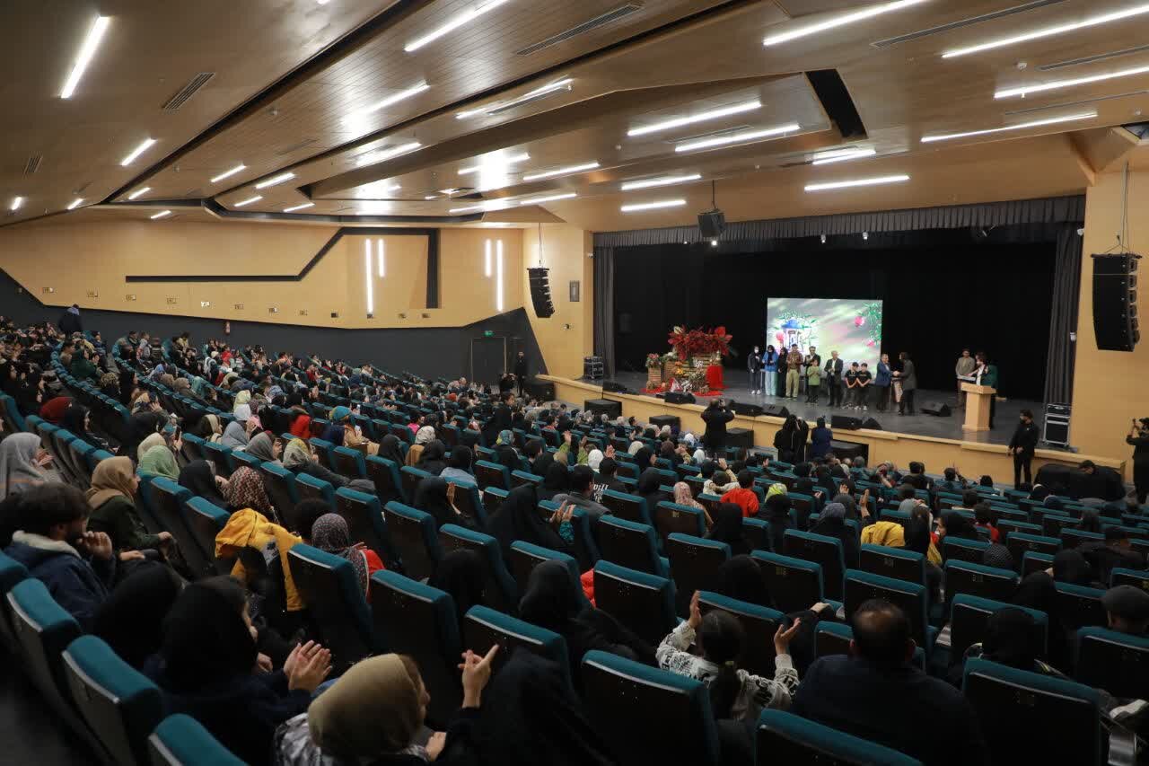 جشن «یلدای فرشتگان» در کاشان برگزار شد